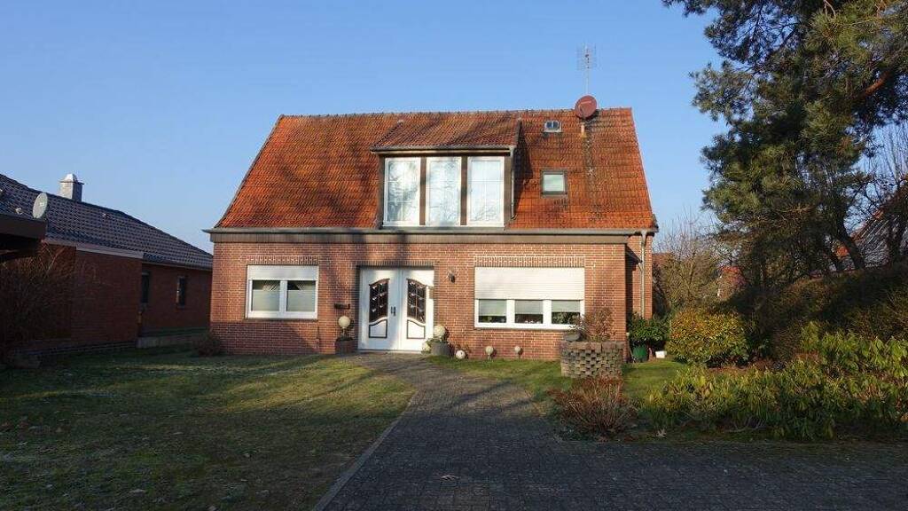 Einfamilienhaus zum Kauf 165.000 € 7 Zimmer 183 m² 1.021 m² Grundstück Schweringen 27333