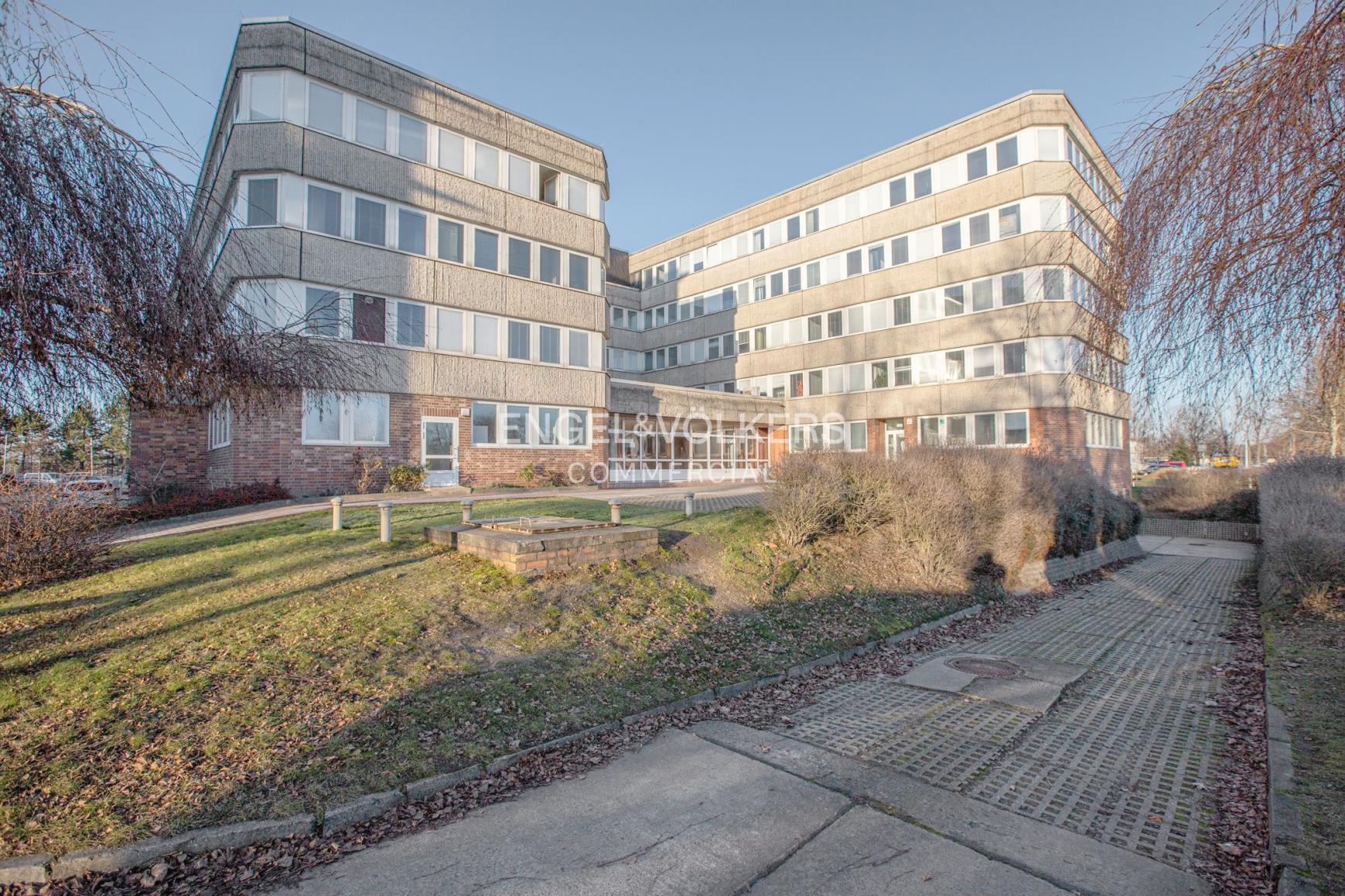 Büro-/Praxisfläche zur Miete 15 € 1.026,8 m²<br/>Bürofläche ab 1.026,8 m²<br/>Teilbarkeit Schönefeld Schönefeld 12529