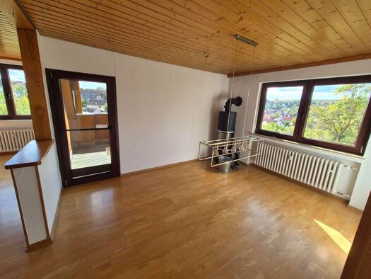 Wohnung zur Miete 1.130 € 5 Zimmer 133 m² Geschoss 2/3 frei ab 01.12.2026 Versbach Würzburg 97078