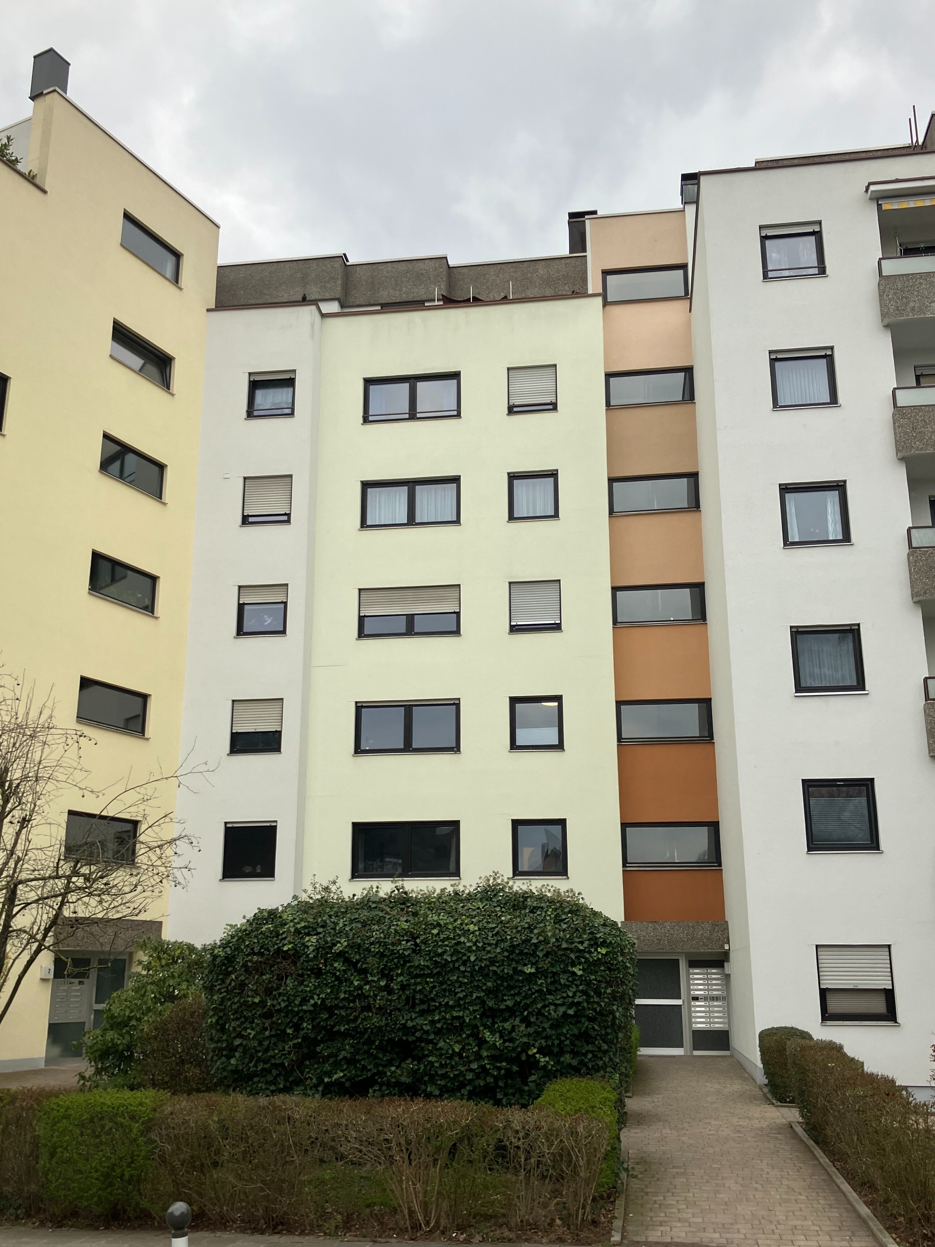 Wohnung zur Miete 1.100 € 3 Zimmer 94 m²<br/>Wohnfläche 4.<br/>Geschoss St. Jobst Nürnberg 90491