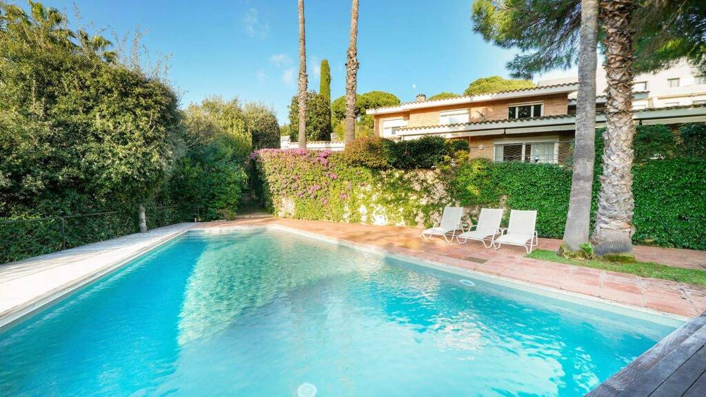 Einfamilienhaus zum Kauf provisionsfrei 1.650.000 € 9 Zimmer 351 m² 1.348 m² Grundstück Premià de Dalt 08338