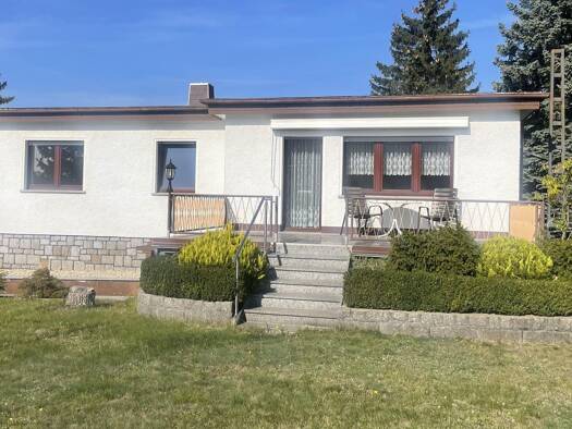 Bungalow zum Kauf 185.000 € 4 Zimmer 93 m² 1.020 m² Grundstück Bernsdorf Bernsdorf 02994