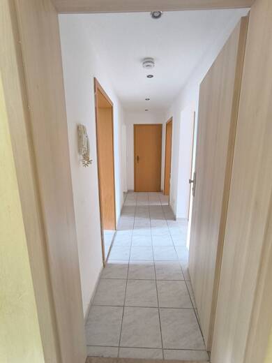 Wohnung zur Miete 550 € 4 Zimmer 85 m² Fichtestraße / Ambrosiusplatz Magdeburg 39116