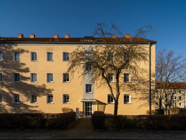 Wohnung zur Miete 539 € 3 Zimmer 67,3 m² 1. Geschoss frei ab sofort Emil-Fischer-Straße 18 Damaschkestraße Halle (Saale) 06130