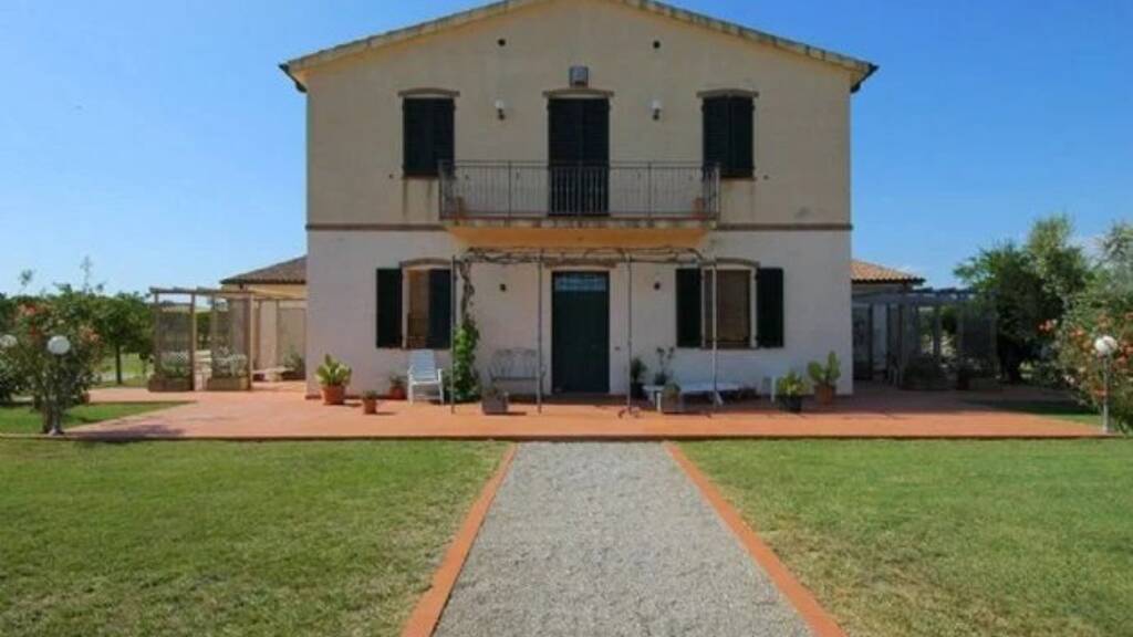 Einfamilienhaus zum Kauf 3.000.000 € 20 Zimmer 500 m² 30.000 m² Grundstück Principina a mare 58100