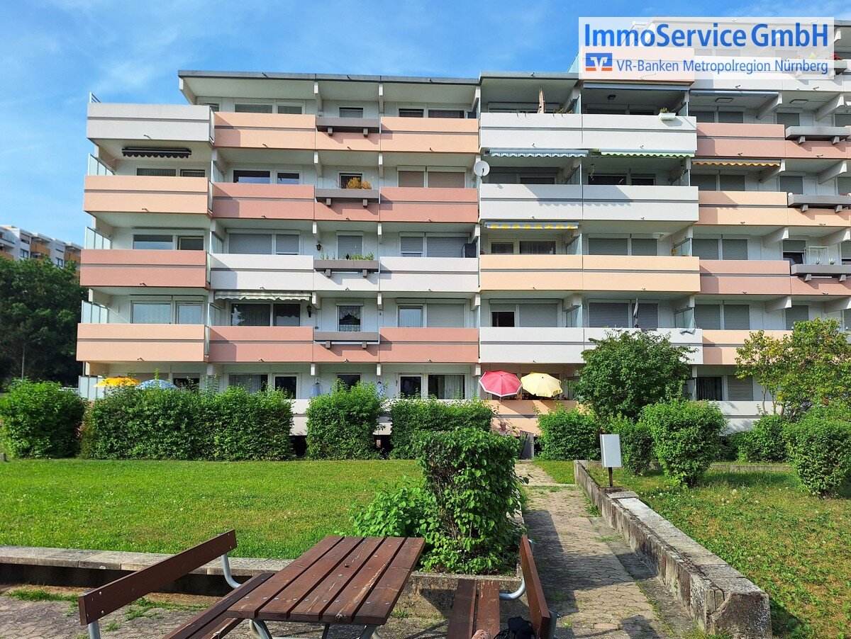 Wohnung zum Kauf 155.000 € 2 Zimmer 61 m²<br/>Wohnfläche 1.<br/>Geschoss Röthenbach Ost Nürnberg 90449