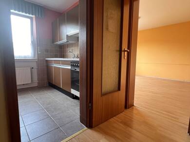 Studio zum Kauf 95.000 € 2 Zimmer 68 m² 1. Geschoss Bad Pyrmont 31812