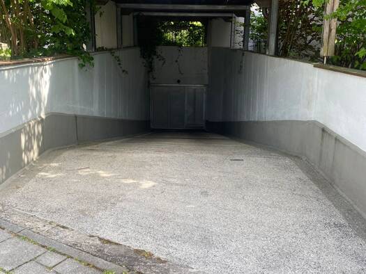 Tiefgaragenstellplatz zur Miete 80 € München 80638