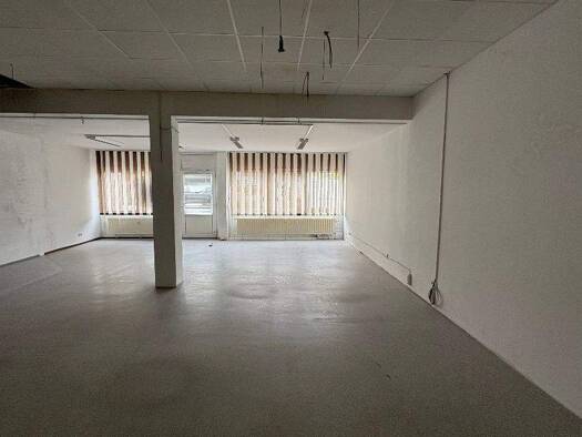 Laden zur Miete 1.177 € Bergiusstr. 26 Dingolfing 84130