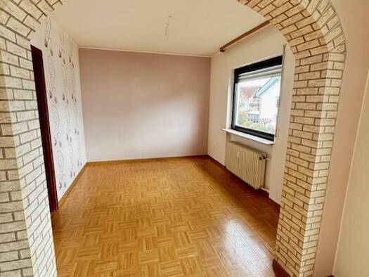 Wohnung zur Miete 800 € 5 Zimmer 90 m² frei ab 01.05.2026 Froschhausen Seligenstadt / Froschhausen 63500