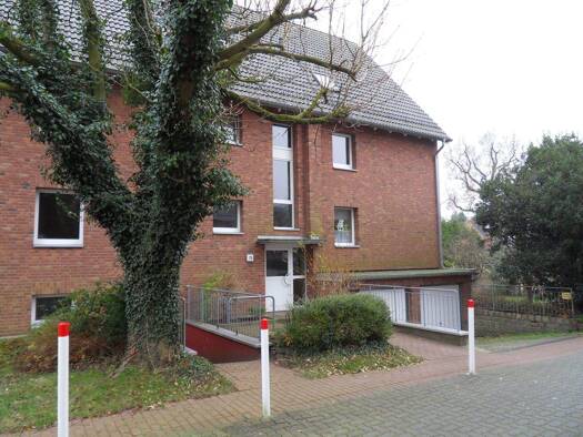 Wohnung zur Miete 710 € 3 Zimmer 59,3 m² 3. Geschoss frei ab 01.05.2026 Bahnhofstraße 70 Quickborn 25451