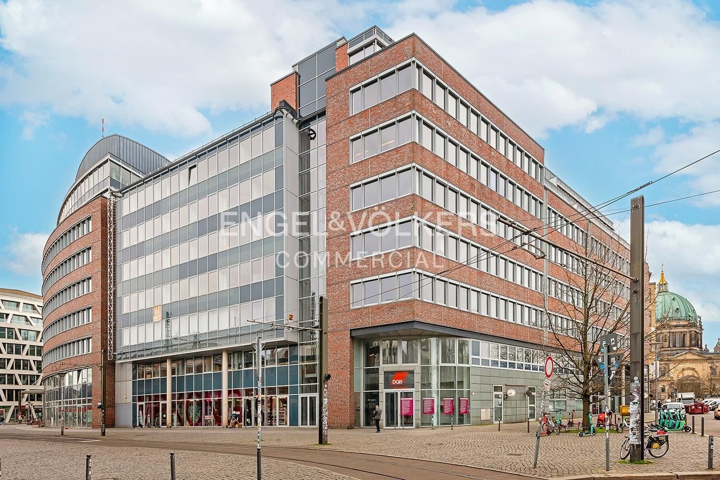 Büro-/Praxisfläche zur Miete 34 € 8.553,2 m²<br/>Bürofläche ab 301,5 m²<br/>Teilbarkeit Mitte Berlin 10178