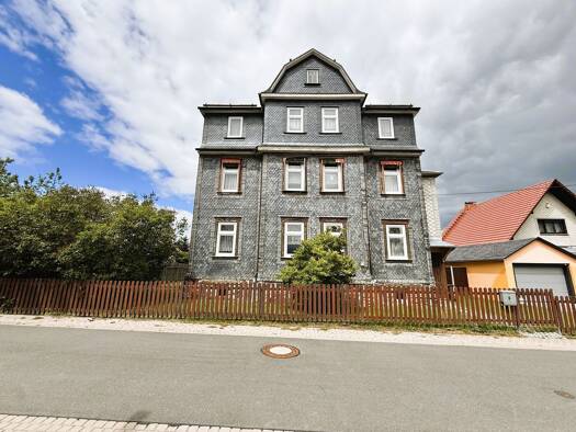 Mehrfamilienhaus zum Kauf 195.000 € 15 Zimmer 210 m² 1.100 m² Grundstück frei ab 01.08.2026 Gehren Ilmenau 98694