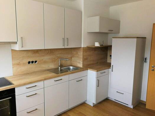 Wohnung zur Miete 700 € 4 Zimmer 94 m² frei ab 01.02.2026 Petersdorf Bösel / Petersdorf 26219