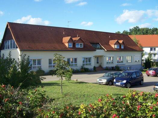 Wohnung zur Miete 360 € 2 Zimmer 60 m² frei ab sofort Dobbiner Chaussee 31 Krakow Krakow am See 18292