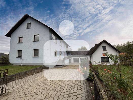 Einfamilienhaus zum Kauf 249.000 € 10 Zimmer 200 m² 1.225 m² Grundstück Schmidgaden 92546