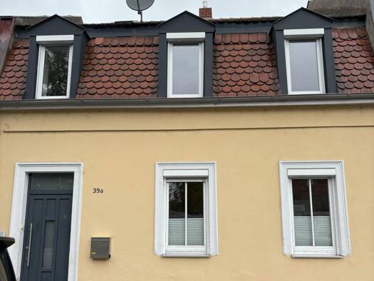 Reihenmittelhaus zur Miete 1.750 € 4 Zimmer 109 m² 140 m² Grundstück frei ab 01.10.2026 Bamberg Bamberg 96050