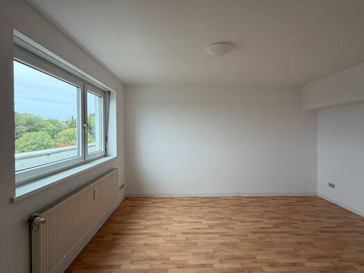 Wohnung zur Miete 390 € 1 Zimmer 35 m² 8. Geschoss frei ab sofort Brandenburger Platz 1 Eschberg Saarbrücken 66121