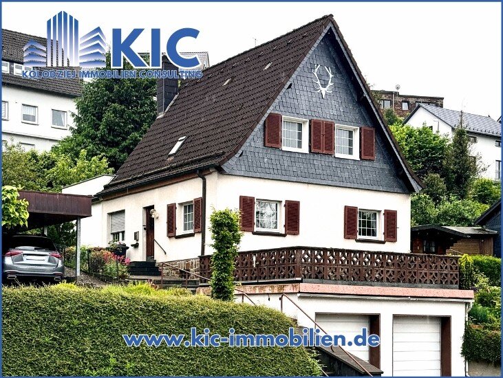 Einfamilienhaus zum Kauf 275.000 € 7 Zimmer 136 m²<br/>Wohnfläche 744 m²<br/>Grundstück Biesfeld Kürten 51515