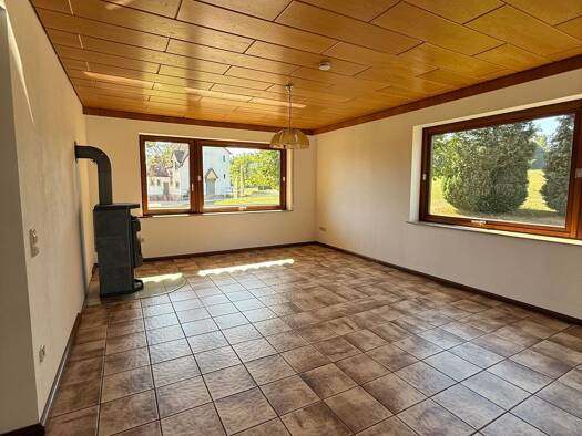Wohnung zur Miete 1.300 € 5 Zimmer 153 m² Geschoss 1/3 frei ab sofort Aichelberg Bad Wildbad 75323