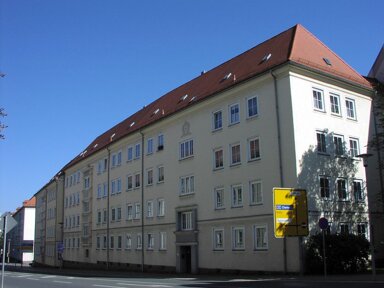 Wohnung zur Miete 270 € 3 Zimmer 67,4 m² 3. Geschoss Siegener Straße 3 Neundorfer Vorstadt Plauen 08523