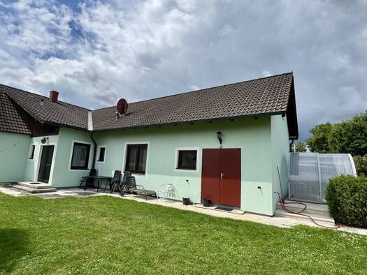 Haus zum Kauf 228.000 € 677 m² Grundstück Drosendorf-Zissersdorf 2094