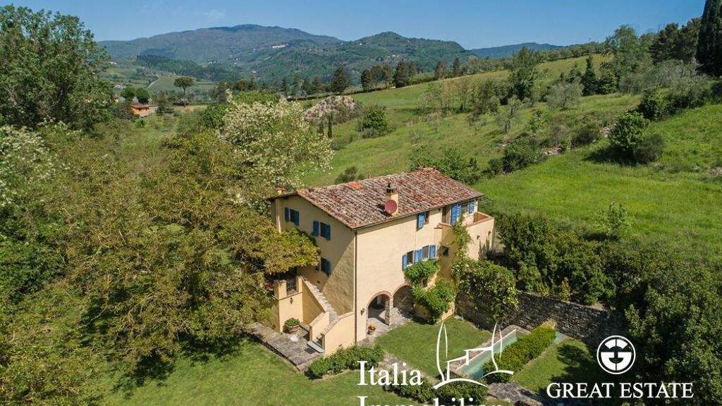 Bauernhaus zum Kauf 1.200.000 € 15 Zimmer 300 m² 34.696 m² Grundstück Rufina 50068