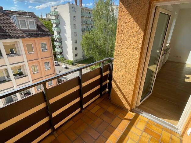 Wohnung zur Miete 759 € 3 Zimmer 67,6 m² 4. Geschoss frei ab 15.07.2026 Georg-Strobel-Str. 52 Gärten b Wöhrd Nürnberg 90489