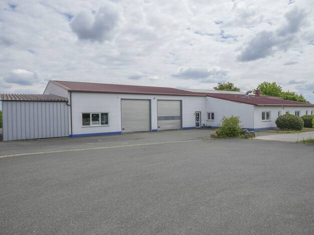 Lagerhalle zur Miete 4.000 € 797 m² Lagerfläche teilbar ab 797 m² Münchaurach Aurachtal 91086