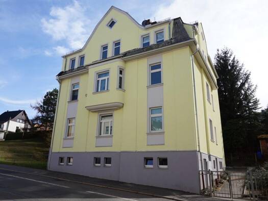 Wohnung zur Miete 345 € 2 Zimmer 64 m² frei ab sofort Glauchauer Landstraße 40 Crimmitschau Crimmitschau 08451