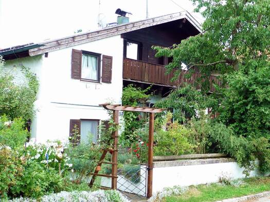 Wohnung zur Miete 820 € 2,5 Zimmer 63 m² 1. Geschoss Otterfing 83624