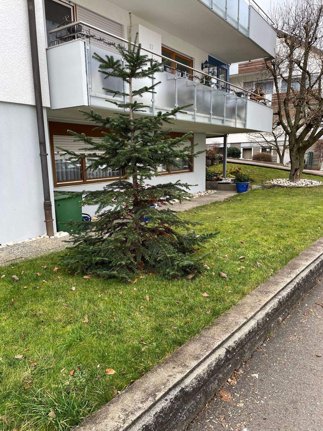 Immobilie in Waiblingen - Klein aber Fein 2- Zimmer-Terrassen-Apartment mit Garten - Bild 0