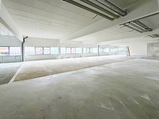 Halle/Industriefläche zur Miete provisionsfrei 2.000 m² Lagerfläche teilbar ab 2.570 m² Sauerlach 82054