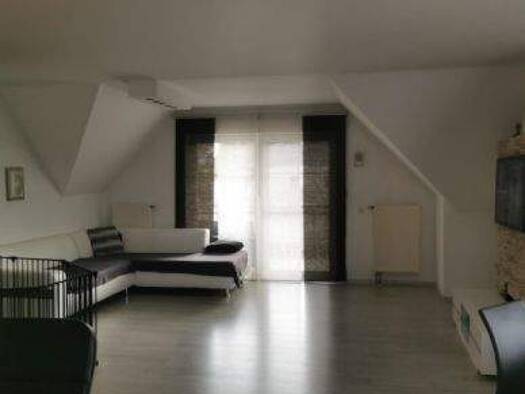 Wohnung zur Miete 890 € 3 Zimmer 100 m² 2. Geschoss frei ab sofort Gaiganz Effeltrich 91090