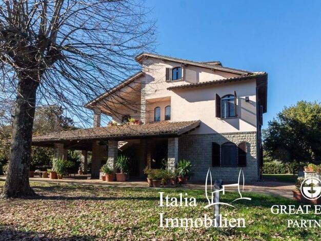 Bauernhaus zum Kauf 630.000 € 15 Zimmer 405 m² 10.000 m² Grundstück Porano 05010