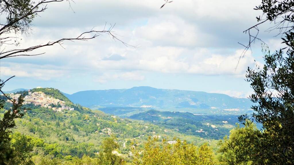 Land-/Forstwirtschaft zum Kauf 400.000 € 4.673 m² Grundstück Korfu