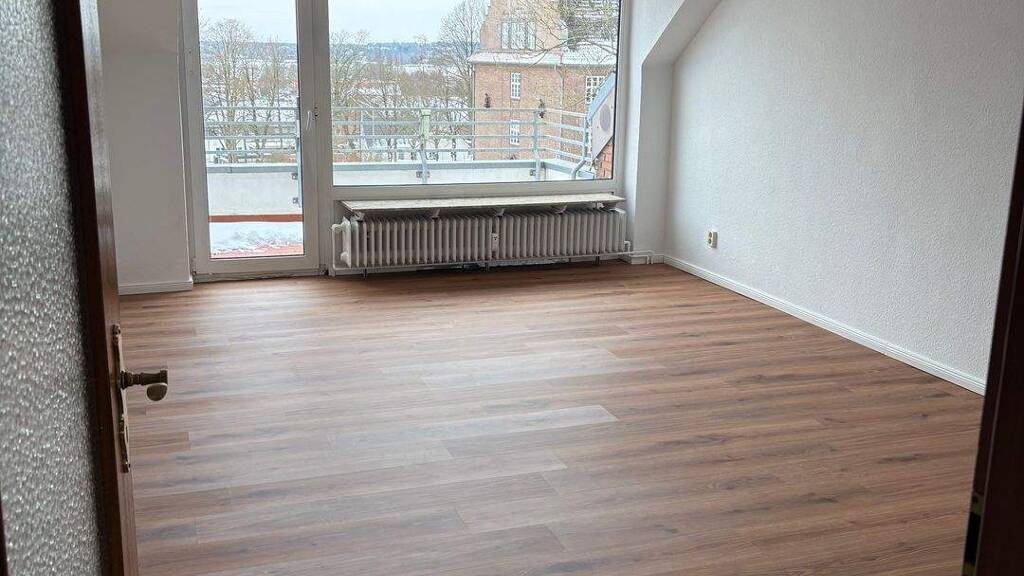 Wohnung zur Miete 630 € 1,5 Zimmer 58,5 m² 1. Geschoss frei ab sofort Schleswig 24837