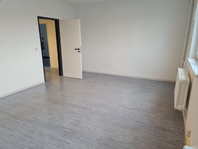 Bürogebäude zur Miete 2.580 m²<br/>Bürofläche ab 100 m²<br/>Teilbarkeit Leinastraße 42 Weststadt Gotha 99867