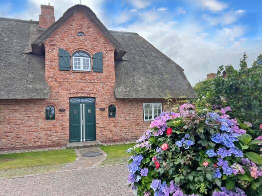 Doppelhaushälfte zum Kauf 2.250.000 € 6 Zimmer 125 m² 800 m² Grundstück List auf Sylt 25992