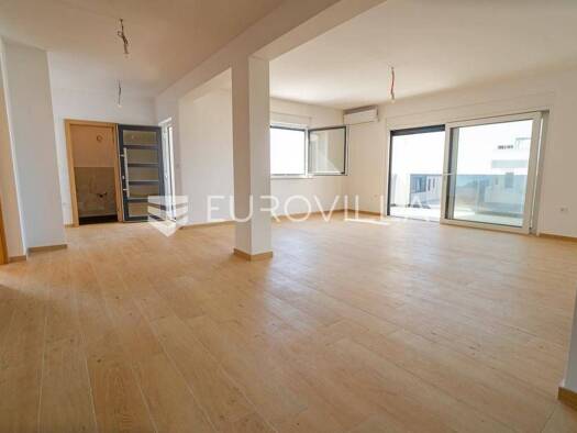 Wohnung zum Kauf - Erstbezug 395.000 € 2 Zimmer 117 m² 1. Geschoss Banjol Rab 51280