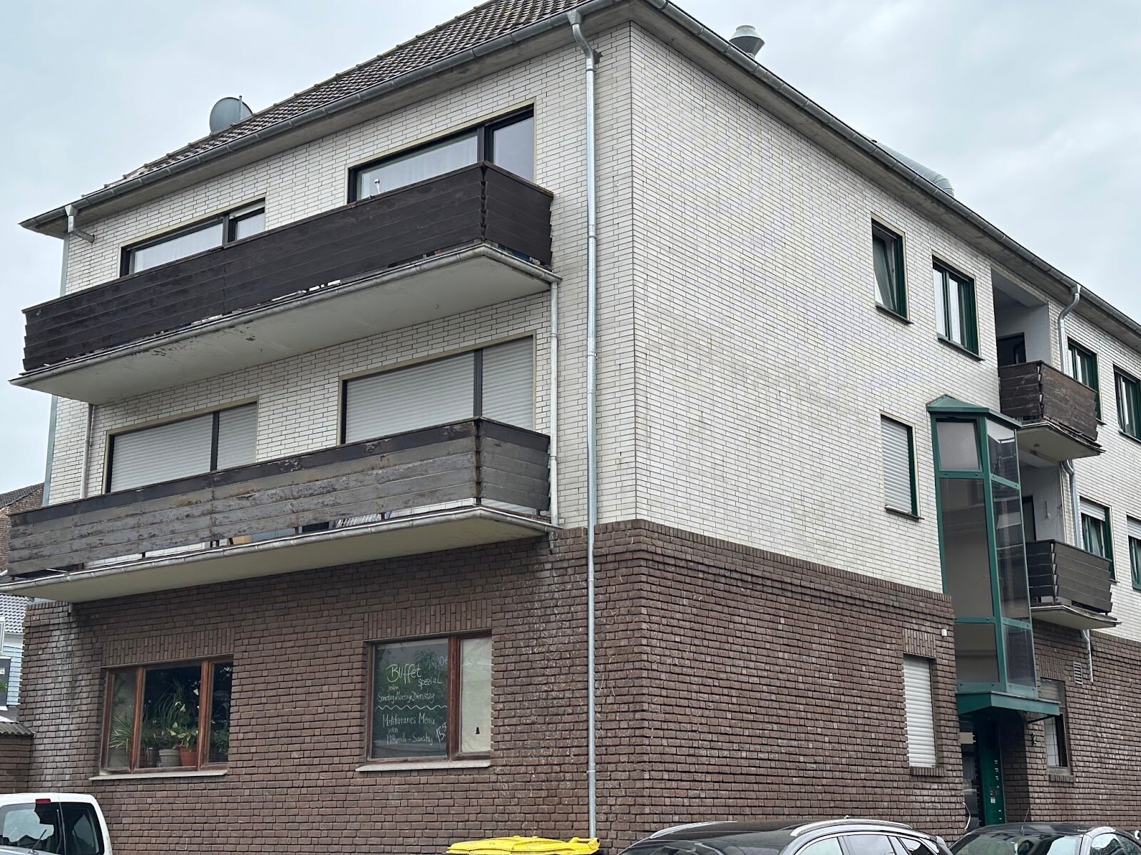 Wohnung zur Miete 700 € 4 Zimmer 111,7 m²<br/>Wohnfläche 2.<br/>Geschoss 01.02.2025<br/>Verfügbarkeit Cecilienstraße 2 Grenzlandstadion Mönchengladbach 41236