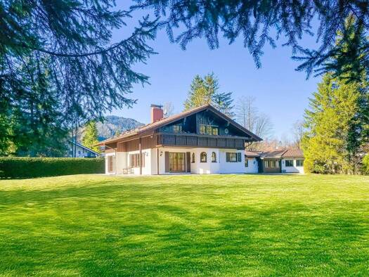 Einfamilienhaus zum Kauf 2.280.000 € 10 Zimmer 326 m² 4.376 m² Grundstück Neuhaus Schliersee 83727