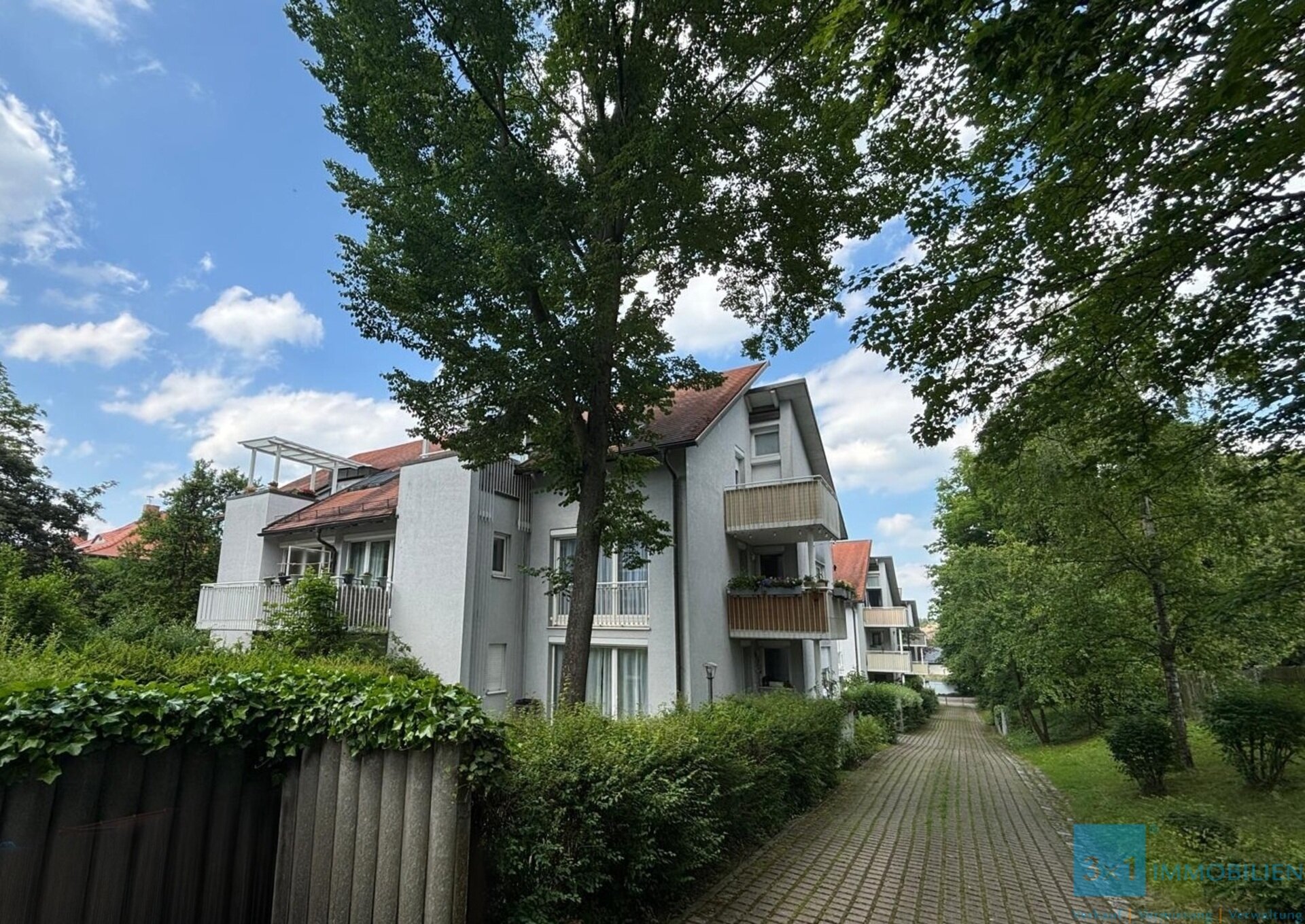 Wohnung zum Kauf provisionsfrei 190.000 € 3 Zimmer 72,6 m²<br/>Wohnfläche Südstadt Weimar 99425