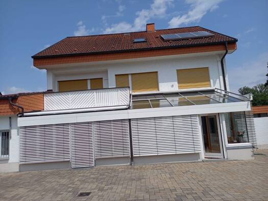 Mehrfamilienhaus zum Kauf provisionsfrei 665.000 € 8 Zimmer 287 m² 1.650 m² Grundstück Stadtlauringen 97488