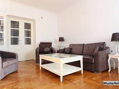 Wohnung zum Kauf 30.000 € 3 Zimmer 64 m² Bernburg Bernburg 06406