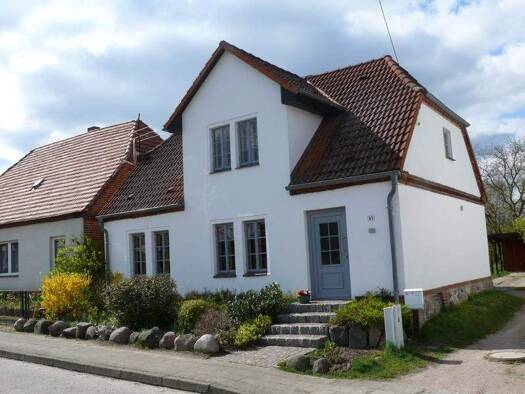 Einfamilienhaus zum Kauf 390.000 € 5 Zimmer 140,5 m² 1.713 m² Grundstück frei ab sofort Kirch Rosin Mühl Rosin 18276