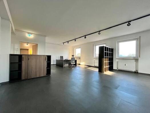 Bürofläche zur Miete 945 € 126,1 m² Bürofläche Kremstalstraße 90 Traun 4050