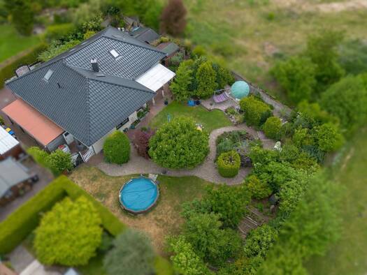Bungalow zum Kauf 529.000 € 6 Zimmer 141 m² 947 m² Grundstück frei ab 01.01.2026 Elmenhorst 21493