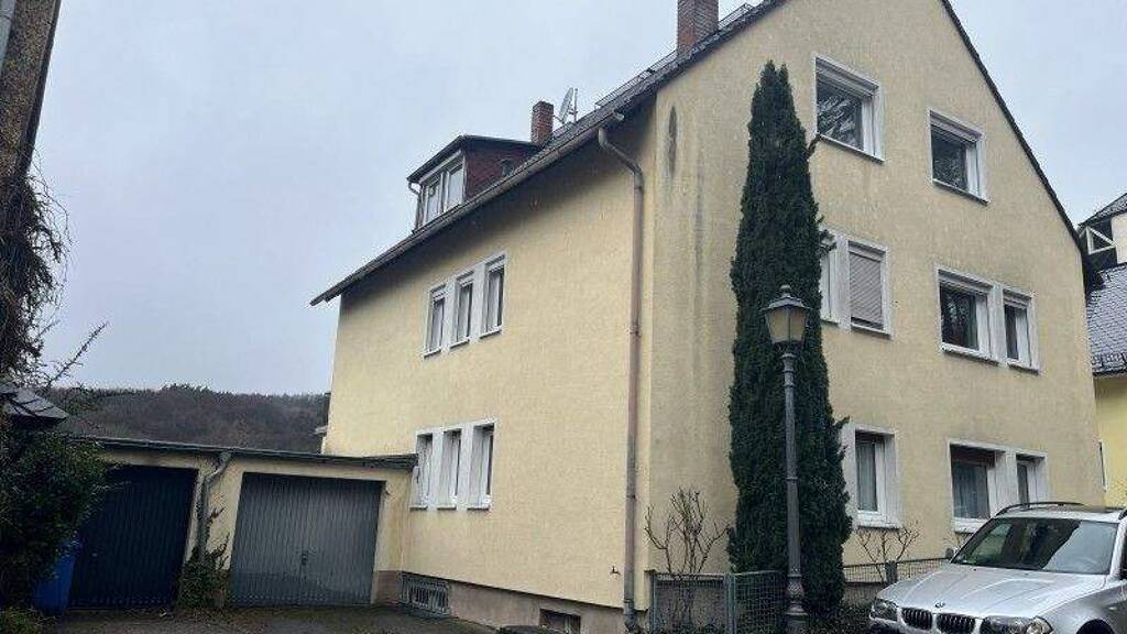 Mehrfamilienhaus zum Kauf als Kapitalanlage geeignet 1.175.000 € 12,5 Zimmer 339 m² 518 m² Grundstück Kronberg 61476