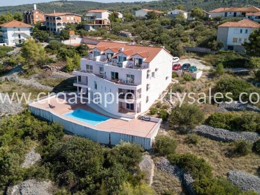Wohnung zum Kauf 330.000 € 2 Zimmer 105 m² Trogir